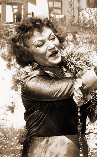 1964 (29th) Best Supporting Actress: Lila Kedrova 1964 (29th) Best Supporting Actress: Lila Kedrova